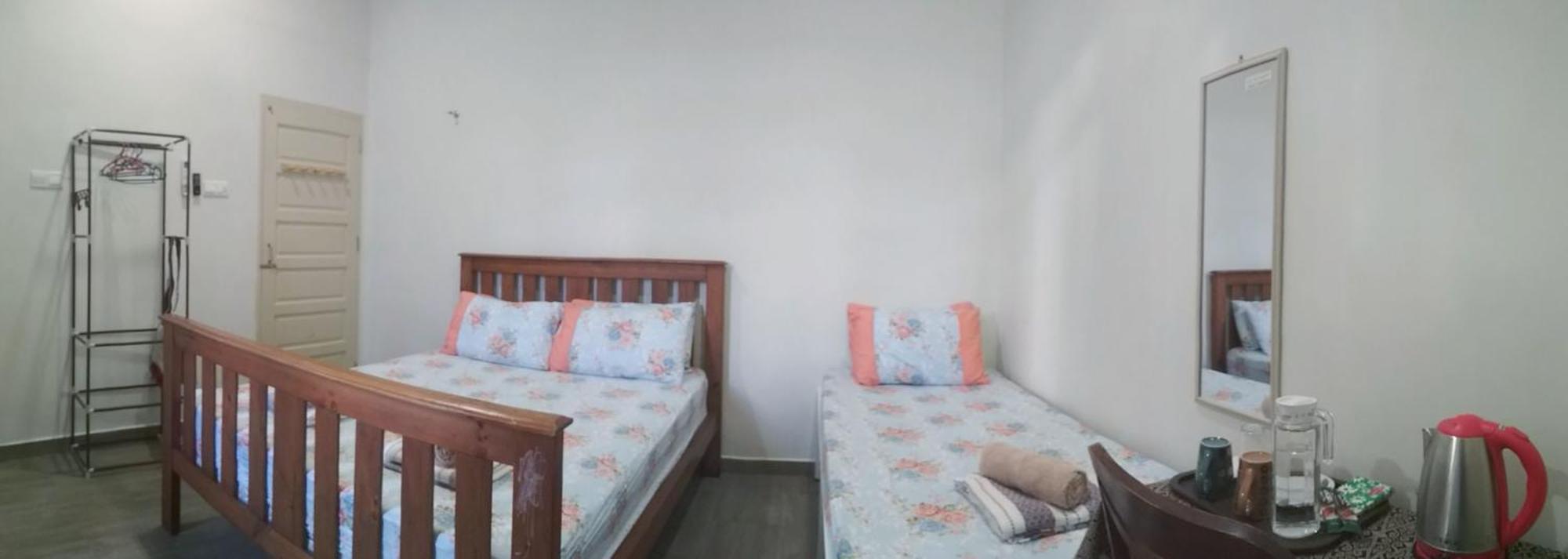 Kc Beachfront Marang Habitación foto